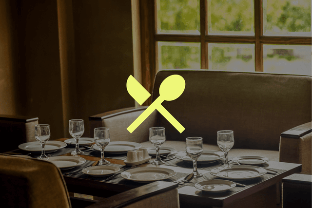 Dîner servi 3 plats, eaux et café hors vin